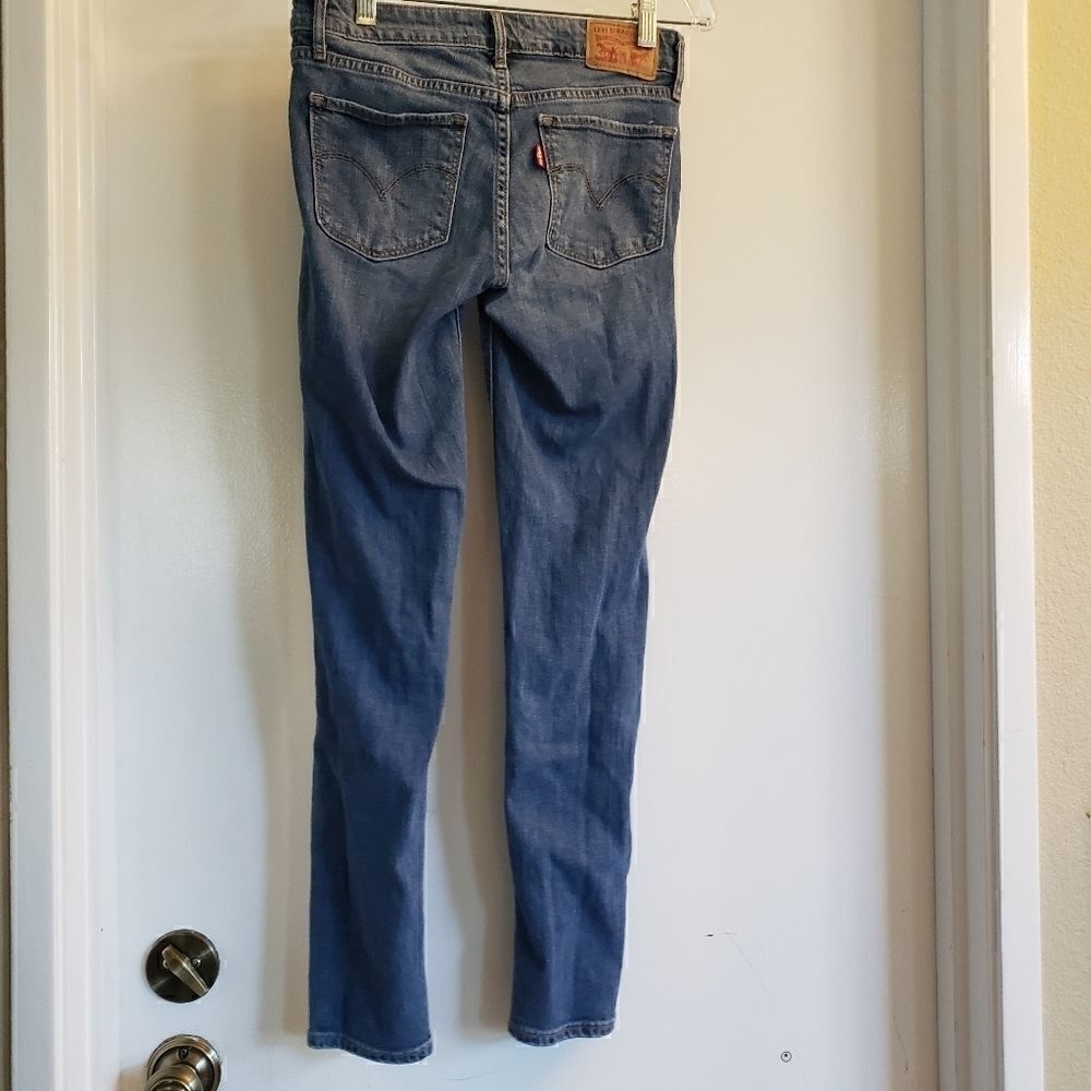 Levi's high rise, skinny,  stretchy jeans - Picture 2 of 4